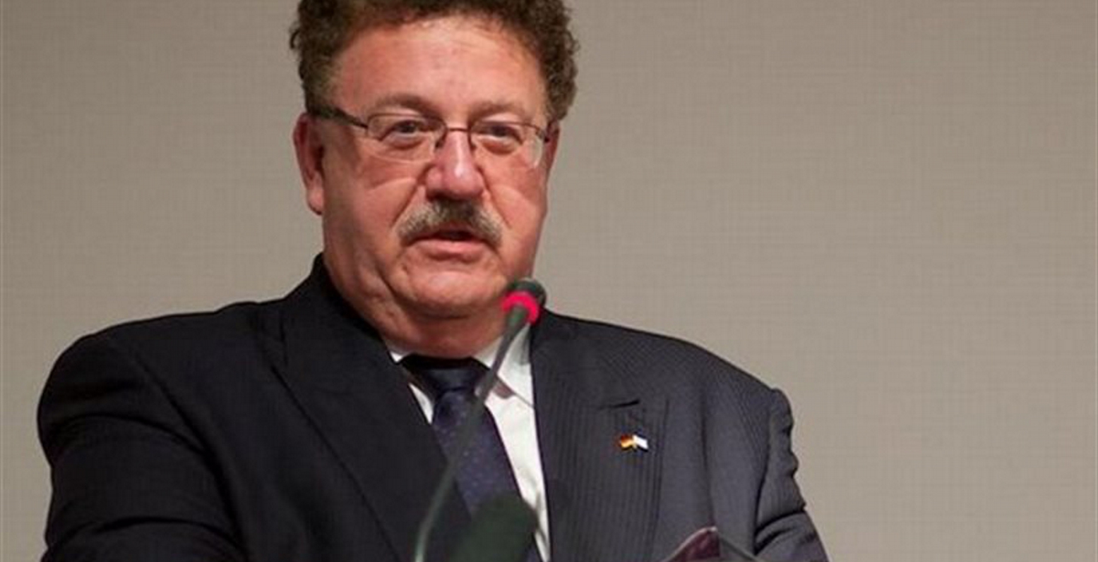 Φούχτελ: Είναι σημαντικό να συμβάλλουμε ώστε να υπάρξει ανάκαμψη στην Ελλάδα