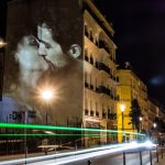Φιλιά κι αγάπη σε… κτίρια του Παρισιού