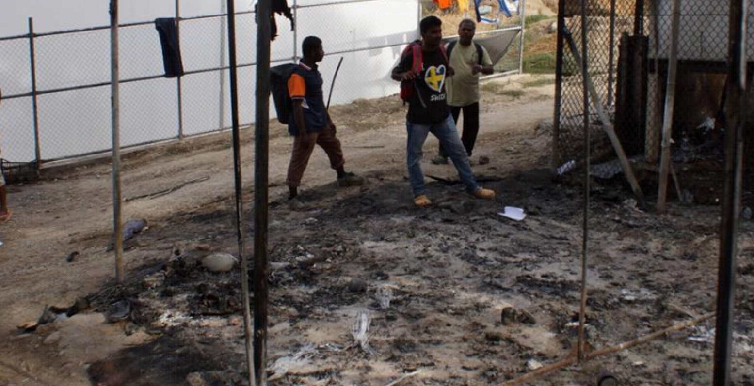 Εκτεταμένες ζημιές από την εξέγερση στο hot spot της Μόριας