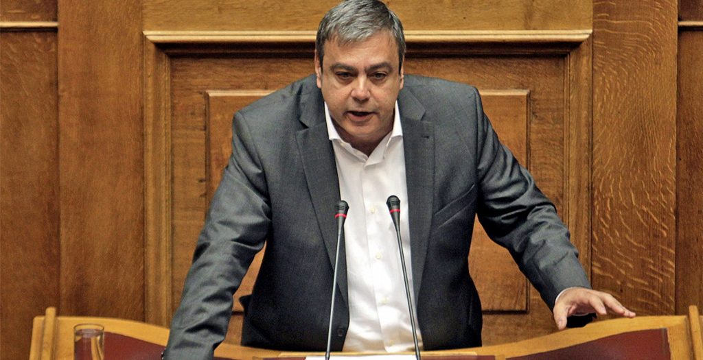 Χριστόφορος Βερναρδάκης: Ειρωνεύεται το συλλαλητήριο μέσω Facebook