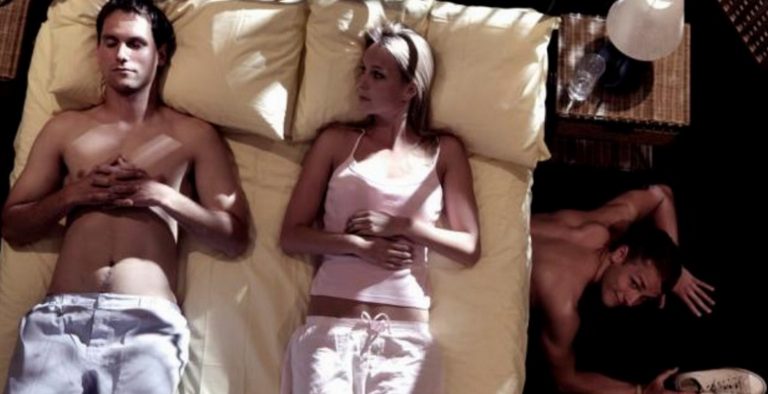 Πες μου το ζώδιο του, να σου πω αν στα… «φοράει»