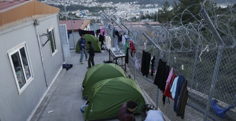Επεισόδια από Αφγανούς στο hot spot της Σάμου