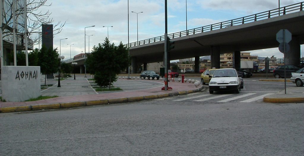 Μποτιλιάρισμα στην Αθηνών – Λαμίας λόγω ανατροπής νταλίκας