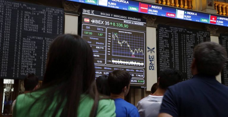 Πτώση στις ευρωαγορές με τα εταιρικά νέα στο επίκεντρο