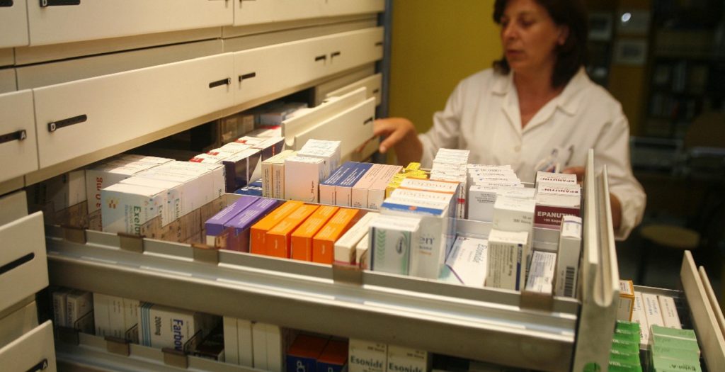 ΦΣΘ: Τα “ηλεκτρονικά φαρμακεία” αποτελούν “μάστιγα” για τη χώρα