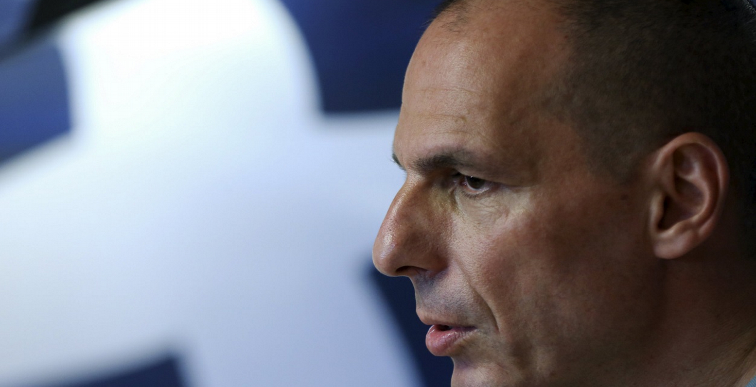 Βαρουφάκης: Θα υπογράψει πάλι ο Τσίπρας ό,τι παλιόχαρτο του φέρει η τρόικα;