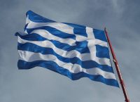 Forbes: Η Ελλάδα έπρεπε να είχε χρεοκοπήσει