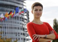 Σκα Κέλερ: Xρειάζεται αλλαγή πολιτικής απέναντι στο ελληνικό χρέος