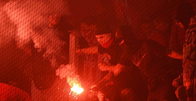 Πρόστιμο 29.000 ευρώ στον Ολυμπιακό για τα καπνογόνα με τον ΠΑΟΚ!