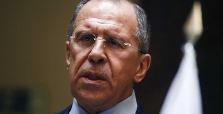 Λαβρόφ: Προσπαθώ να αποφύγω τις υποκλοπές της CIA