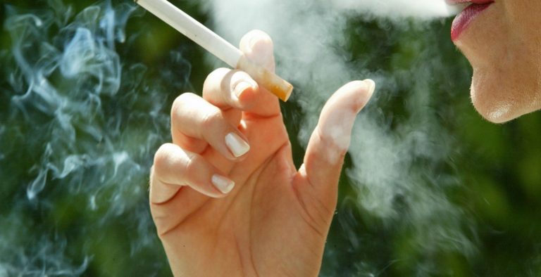 Το κάπνισμα και οι επιπτώσεις στους ασθενείς με Aids