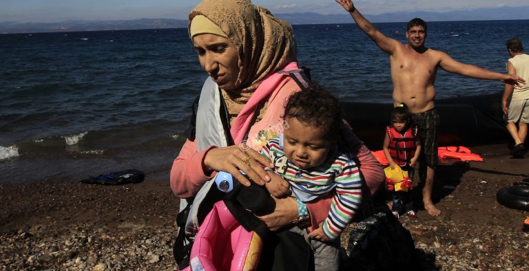 Επιχείρηση διάσωσης δεκάδων προσφύγων στα Κύθηρα