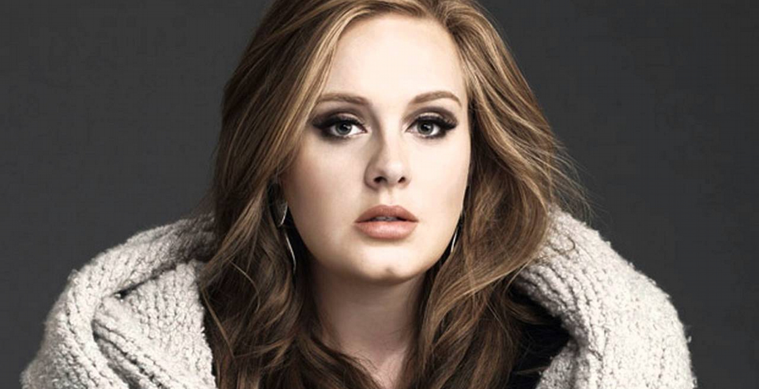Η Adele πάλεψε με την κατάθλιψη πριν και μετά τη γέννηση του γιου της