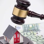 Οι επιχειρηματίες που είναι στις λίστες των τραπεζών για τους πλειστηριασμούς