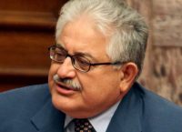 Τζαβάρας: Απρεπής η συμπεριφορά της κ. Παπακώστα