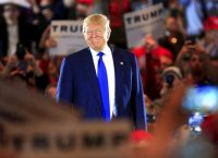 Ντόναλντ Τραμπ: Έξι στους δέκα Αμερικάνους δεν τον θέλουν