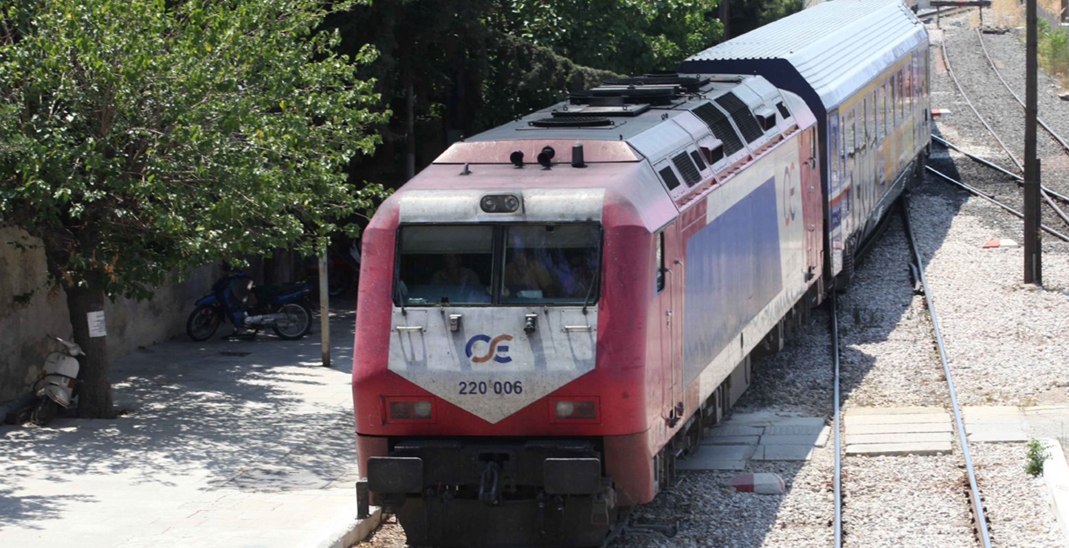 Η κακοκαιρία ακινητοποίησε τρένο με 300 επιβάτες στο Δομοκό