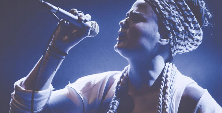 Η Sadahzinia live στο Kremlino