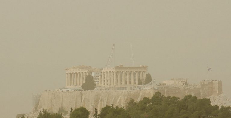Έρευνα: Ένας στους δώδεκα θανάτους στην Ελλάδα σχετίζονται με τη ρύπανση