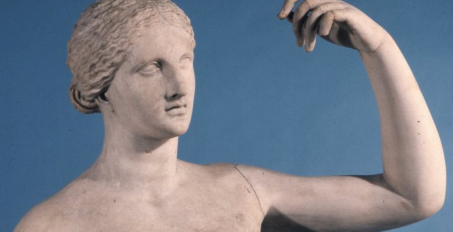 Σερβιτόρος ακρωτηρίασε… άγαλμα στο Βρετανικό Μουσείο!