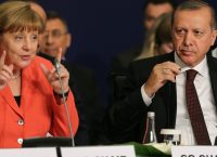 Μέρκελ: Το δημοψήφισμα έδειξε διχασμό και γι’ αυτό φταίει ο Ερντογάν