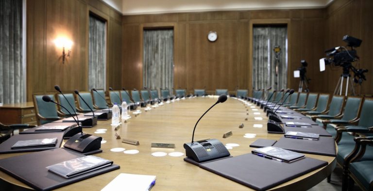 Ο Τσίπρας συγκαλεί υπουργικό συμβούλιο