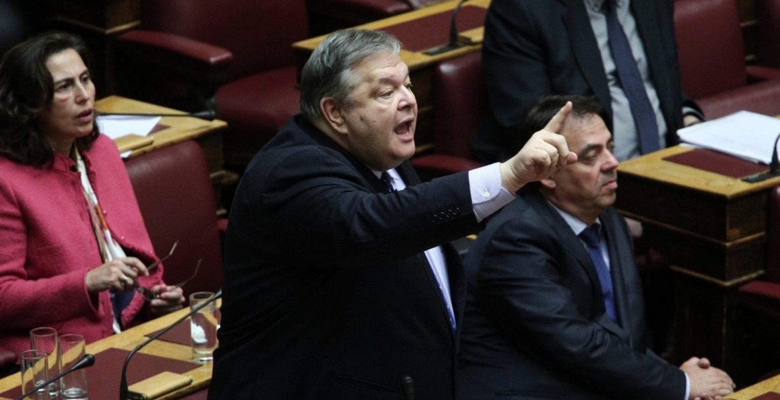 Γύρισε το μπούμερανγκ με το Grexit, λέει ο Βενιζέλος