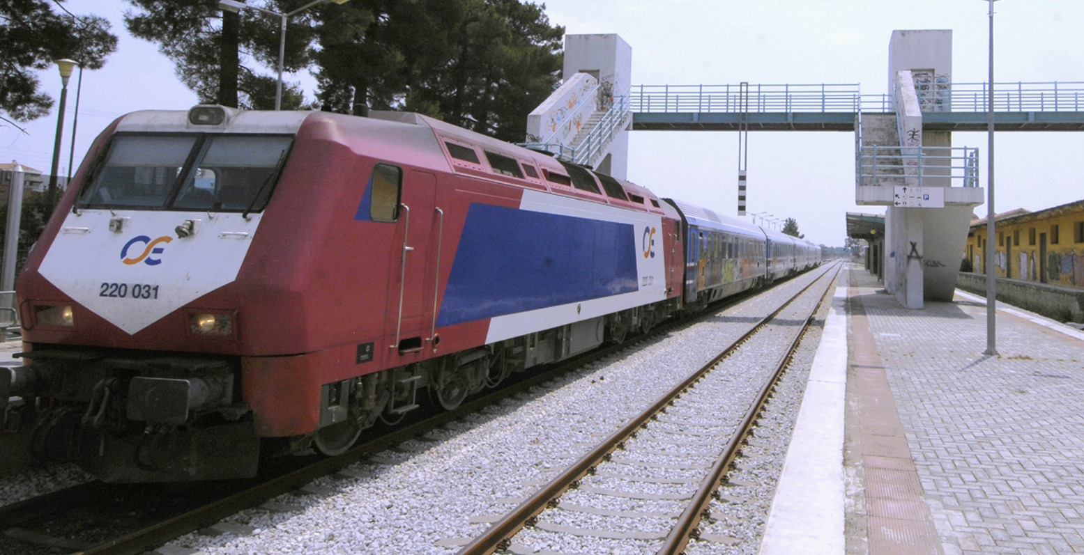 Λιανοκλάδι: Απίστευτη ταλαιπωρία για 600 επιβάτες τρένου λόγω εκτροχιασμού εμπορικής αμαξοστοιχίας