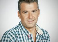 Ατύχημα για τον Λιάγκα – Πήρε φωτιά η μηχανή της Πόρσε που οδηγούσε