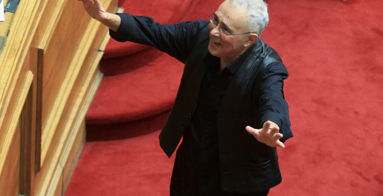 Επικός Ζουράρις: «Ο ΠΑΟΚ θα πάρει το πρωτάθλημα όταν θα γίνει το μετρό, δηλαδή ποτέ!» (vid)