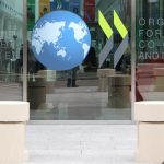 ΟΟΣΑ: Ελάφρυνση του χρέους τώρα, ριμπάουντ στην ανάπτυξη στο β’ 6μηνο
