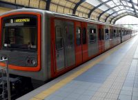 ΗΣΑΠ πορτοφολάδες: Πιάνονται επ’ αυτοφώρω από επιβάτη και γίνεται χαμός (vid)