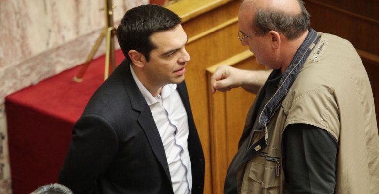 “Μασάζ”, ελιγμοί και χαμηλοί τόνοι στο πρώτο Πολιτικό Συμβούλιο μετά τον ανασχηματισμό