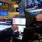 Limit down για τον Nasdaq μετά από τον Τραμπ
