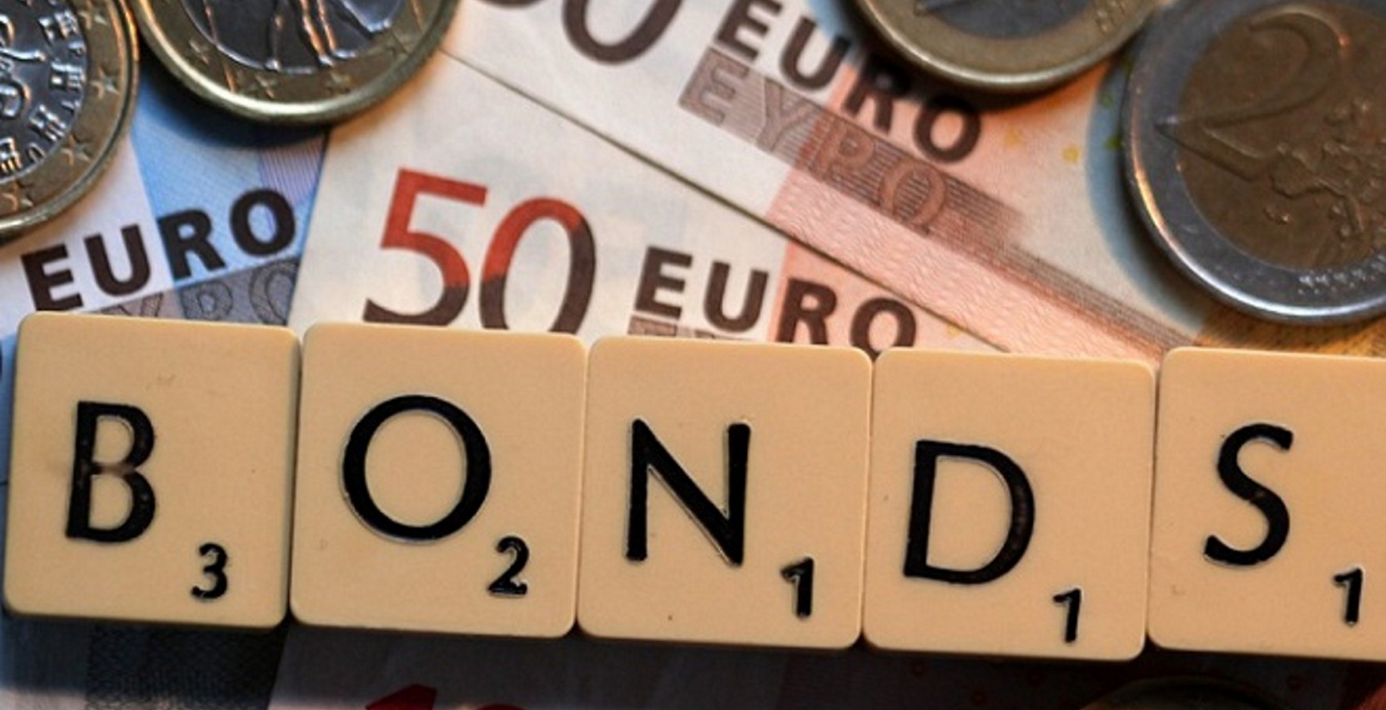 “Βουτιά” στις αποδόσεις των ελληνικών ομολόγων