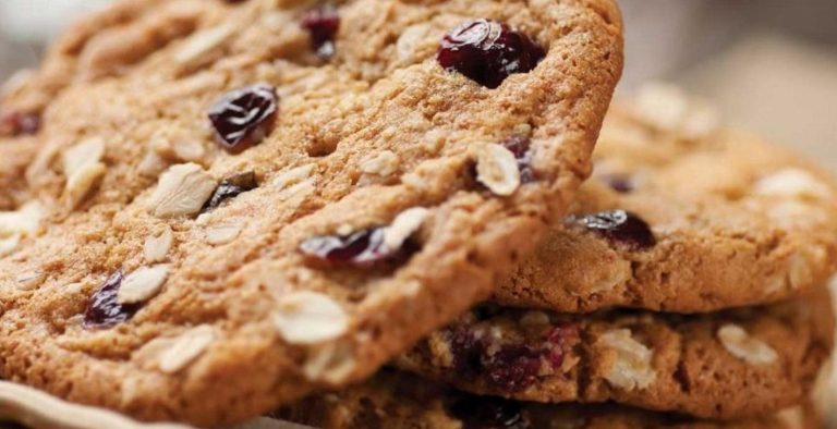 Cookies με μήλο και σταφίδες