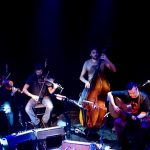 Ο Μπάμπης Παπαδόπουλος στο Γυάλινο – Upstage