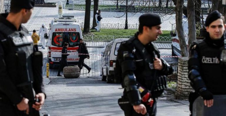 Τουρκία: Αστυνομικός σκοτώθηκε από φερόμενο μέλος του ΙSIS