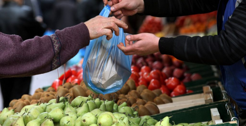 Εξαπάτηση λαϊκή αγορά: Το κόλπο που κάνουν με τις μπανάνες