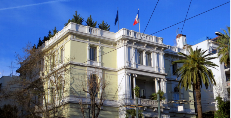 Συναγερμός στην Αντιτρομοκρατική για το “χτύπημα” στη γαλλική πρεσβεία