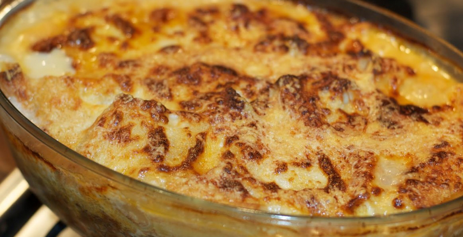 Παστίτσιο με ανοιξιάτικα χόρτα και κηπευτικά