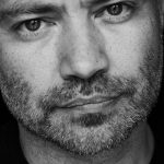 Ο Περικλής Κανάρης συναντά τον Μάνο Ελευθερίου στο Θέατρο Παλλάς