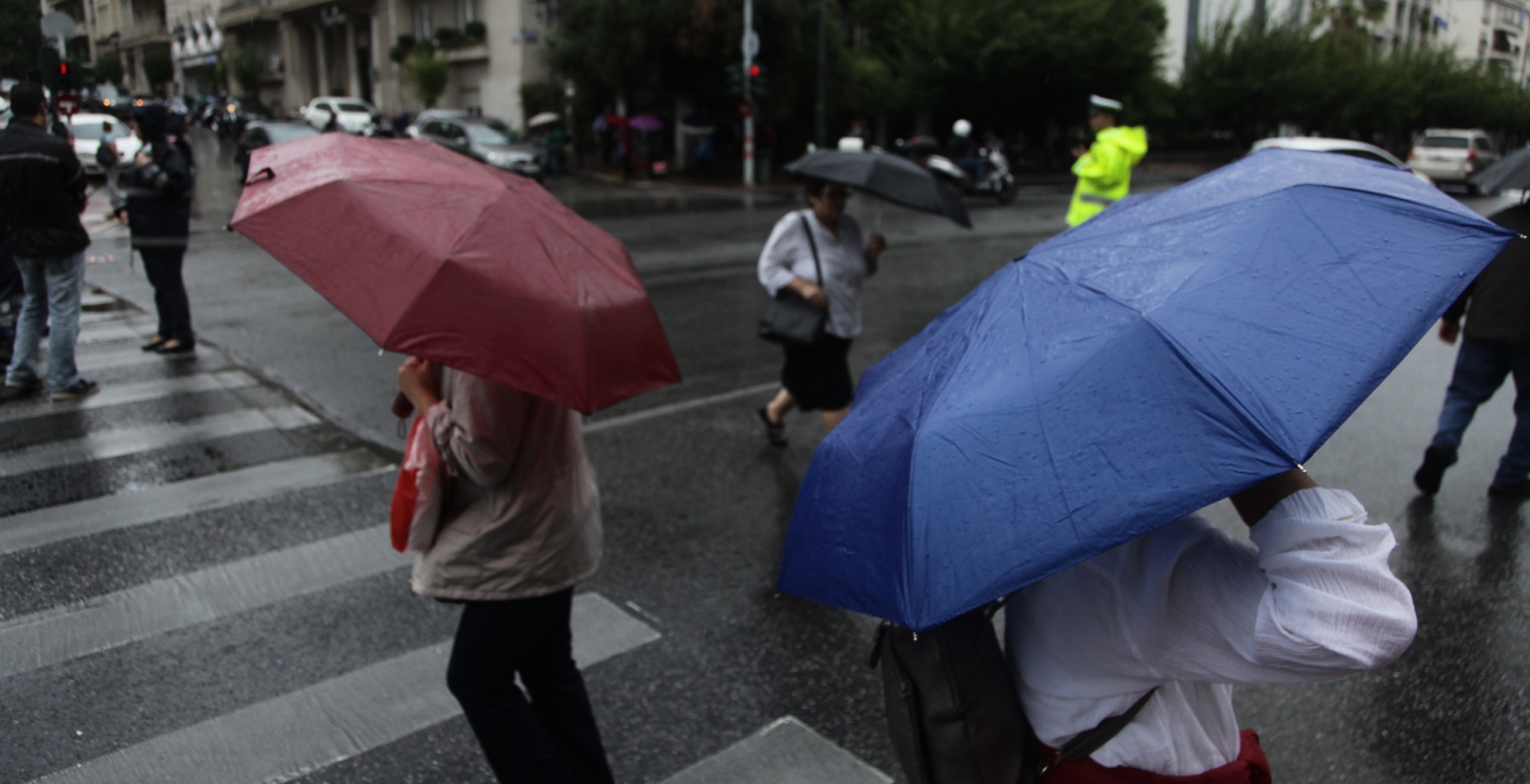 Αλλάζει ο καιρός: έρχονται βροχές, καταιγίδες και χιόνια