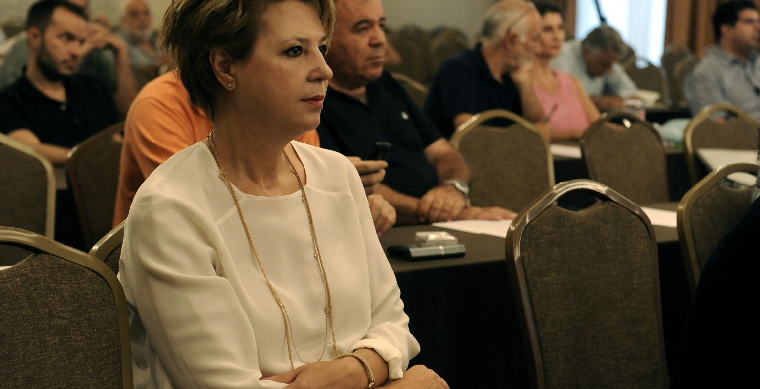 Η κυβέρνηση διαψεύδει τα περί απολύσεων στο δημόσιο αλλά…