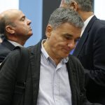 Σβήνουν και οι τελευταίες “κόκκινες” γραμμές