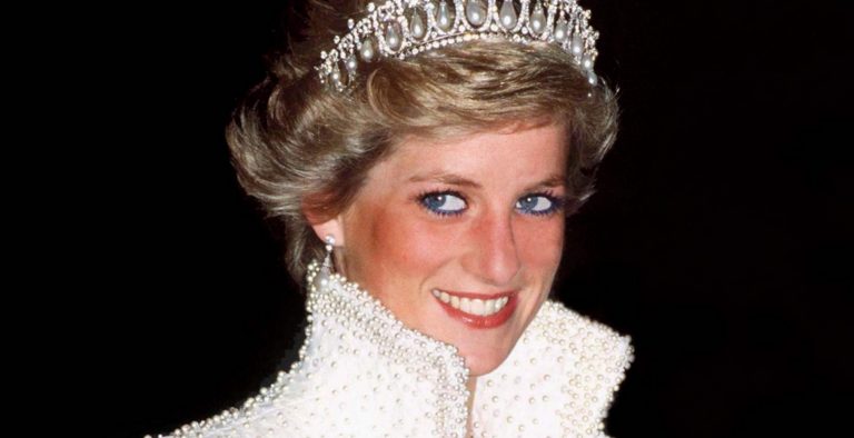 “Diana My Fashion Story”