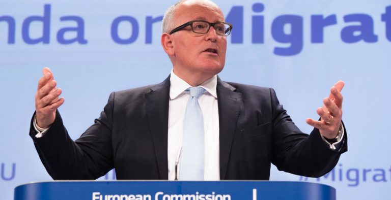 Τίμερμανς: Το κίνημα του Γκιουλέν είχε κάποιο ρόλο στο πραξικόπημα στην Τουρκία