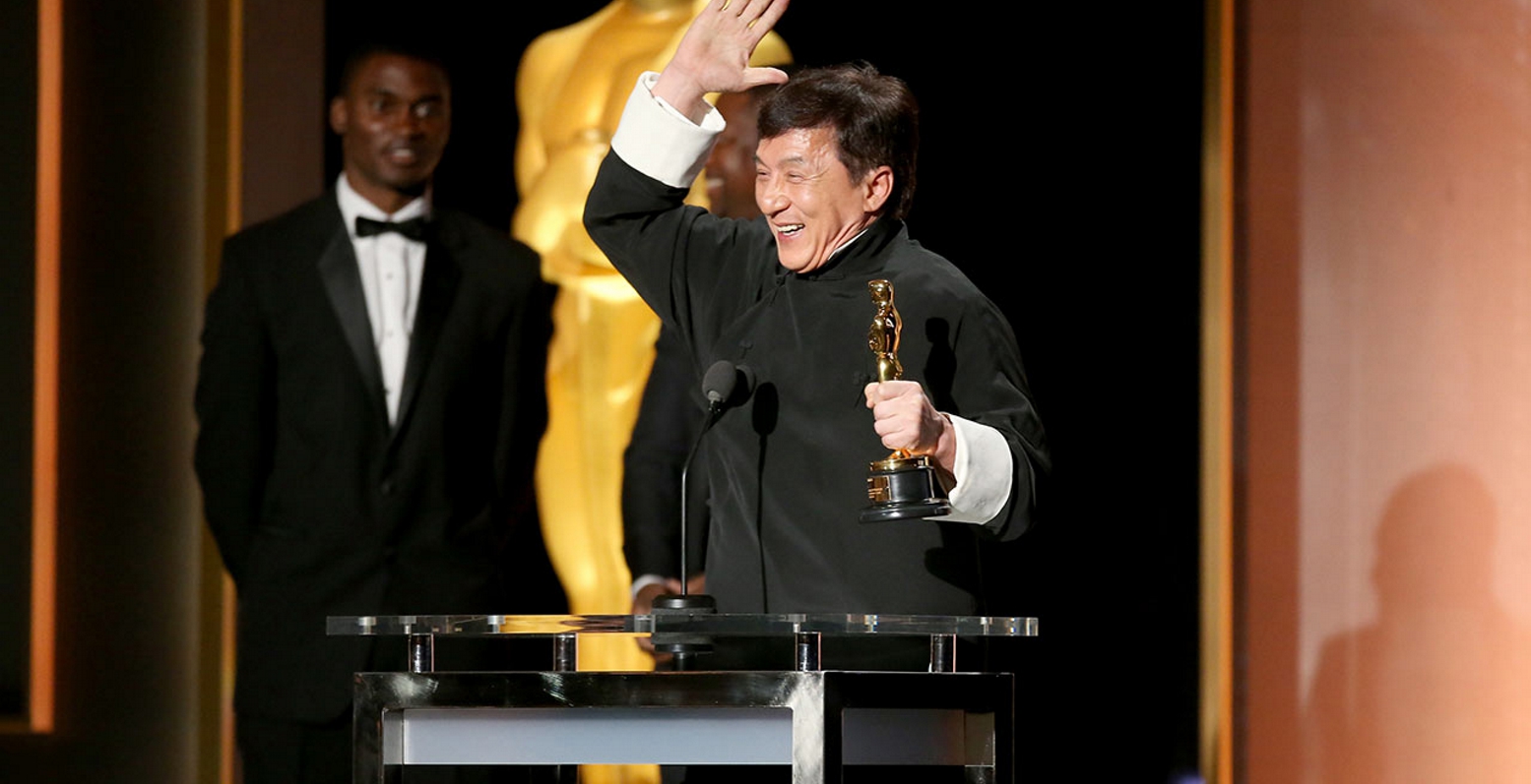 Τζάκι Τσαν: Βραβείο Oscar για την προσφορά του στον κινηματογράφο (vids)