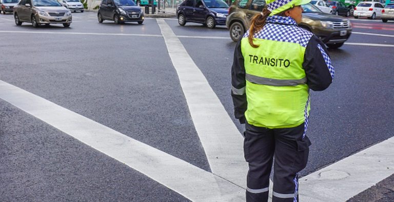 61χρονη συνελήφθη για απόπειρα δολοφονίας τροχονόμου! (video)