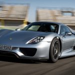 Porsche 918 Spyder: Δείτε πώς κατασκευάζεται (video)